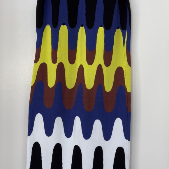 MINT Condition Emilio Pucci Retro Sleeveless Sweater Dress (Size S) Retail: $800 - Picture 4 of 8